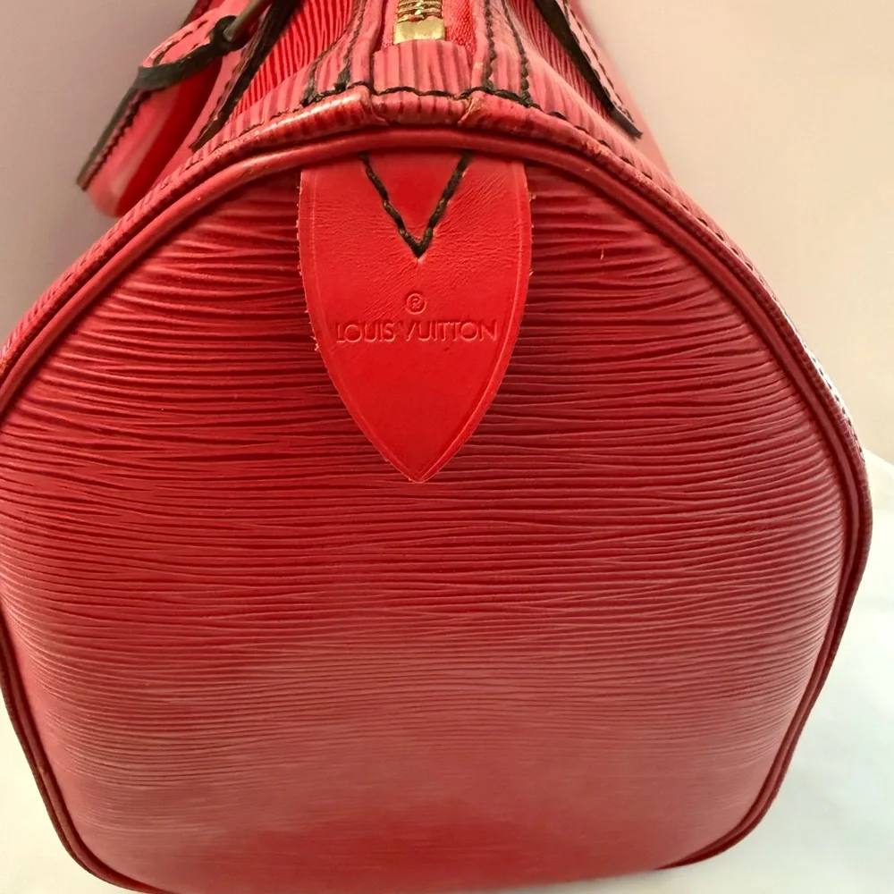 Red Louis Vuitton Epi Leather Speedy - Picture 3 of 3